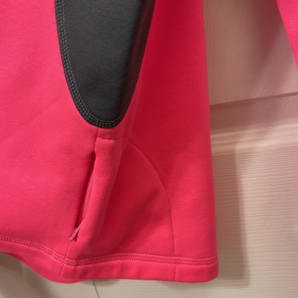NWOT Champion Double Dry women’s long sleeve top, medium, little pocket on side - Picture 3 of 4